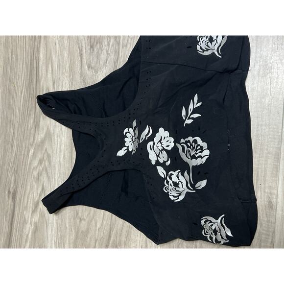 ATHLETA Conscious Crop Bra A-C, Size Small Black Metal Floral - Picture 2 of 5